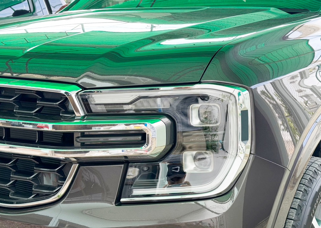 ครอบไฟหน้า ไฟตาหน้า Next Gen Everest 2022