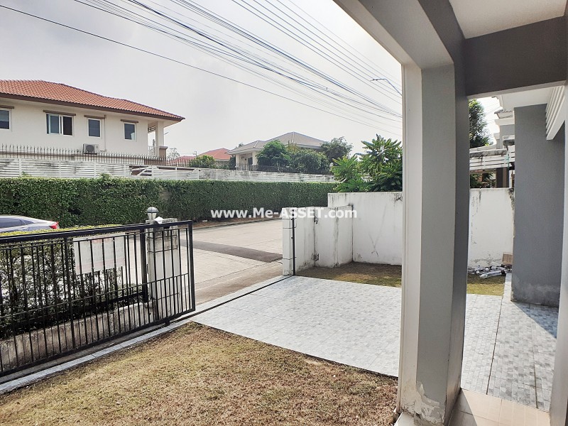 ขายบ้านแฝด ม.พฤกษาวิลล์ ถ.รามคำแหง 160 ซ.มิสทีน แขวงสะพานสูง เขตสะพานสูง กรุงเทพ ต้นโครงการ ถนนเมน หน้าบ้านไม่ชนใคร / พื้นที่ 2 ชั้น 38.3 ตารางวา