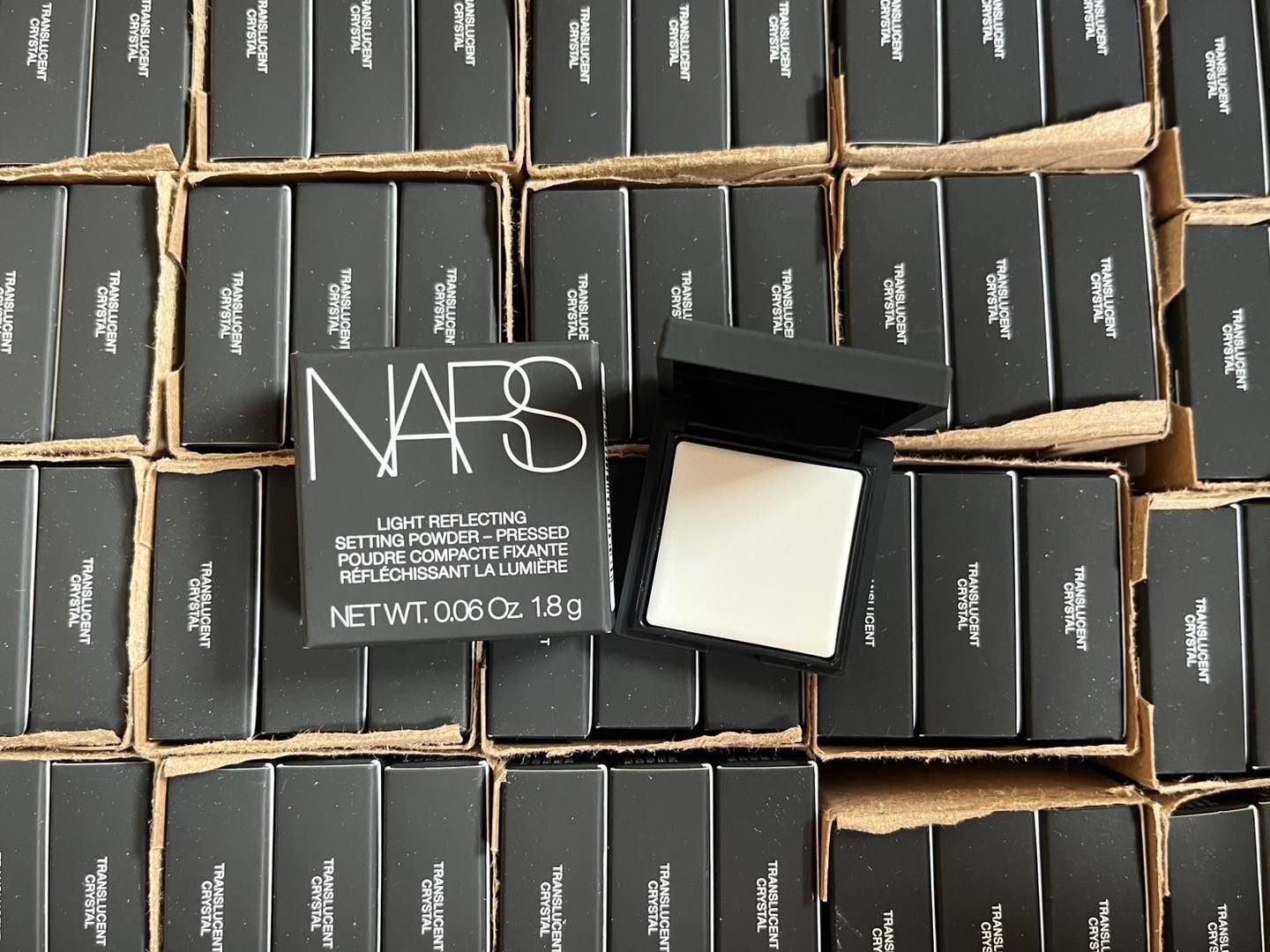 ขนาดเล็ก NARS Light Reflecting Setting Powder Pressed 1.8g. #TranslucentCrystal แป้งอัดแข็ง