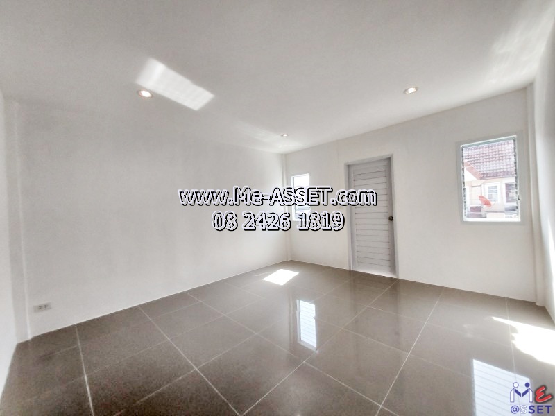 ขายทาวน์เฮ้าส์รีโนเวทใหม่ ย่าน อ้อมน้อย กระทุ่มแบน พุทธสาคร เศรษฐกิจ1 เพชรเกษม118 : ม.บ้านพงษ์ศิริชัย 1 : 3 ชั้น 17 ตร.วา