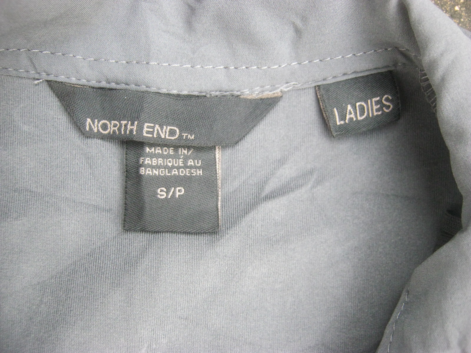 เสื้อกันฝน กันลมกันหนาว สีดำ