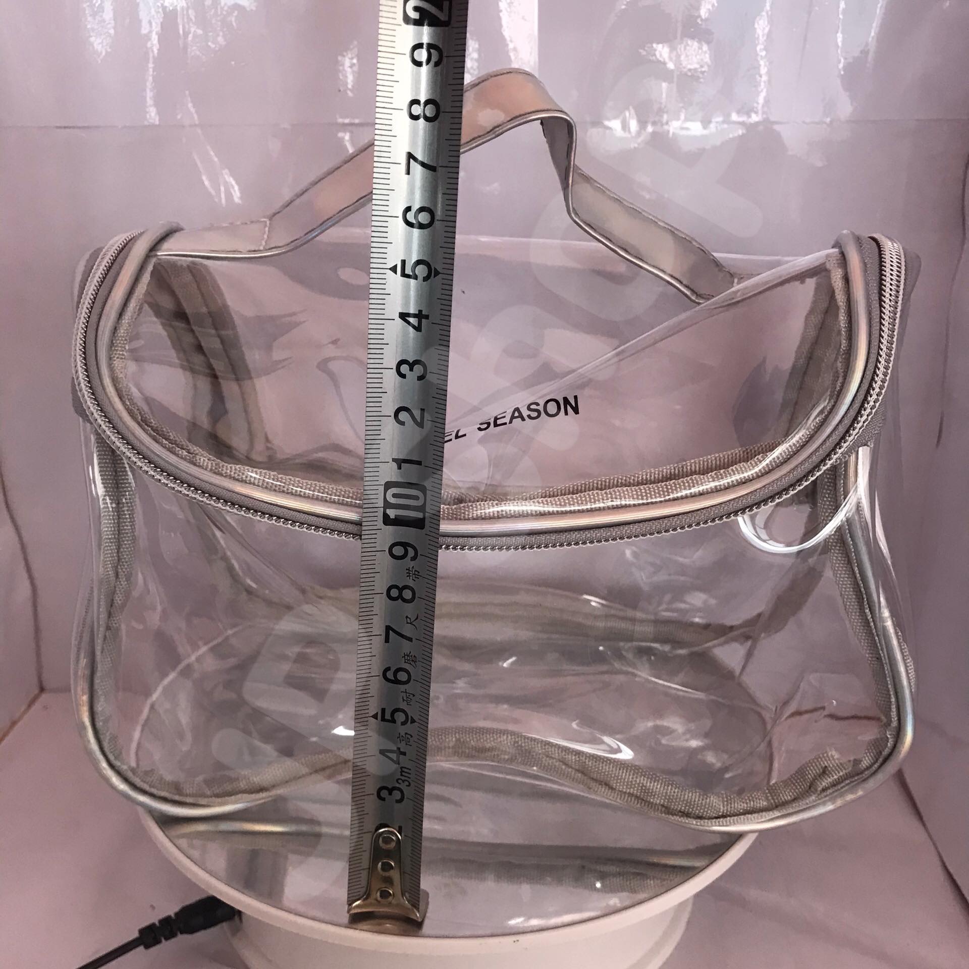 กระเป๋าใส่เครื่องสำอาง รุ่นพกพา สีเทา โปร่งใส ราคา/1 ใบ #0102