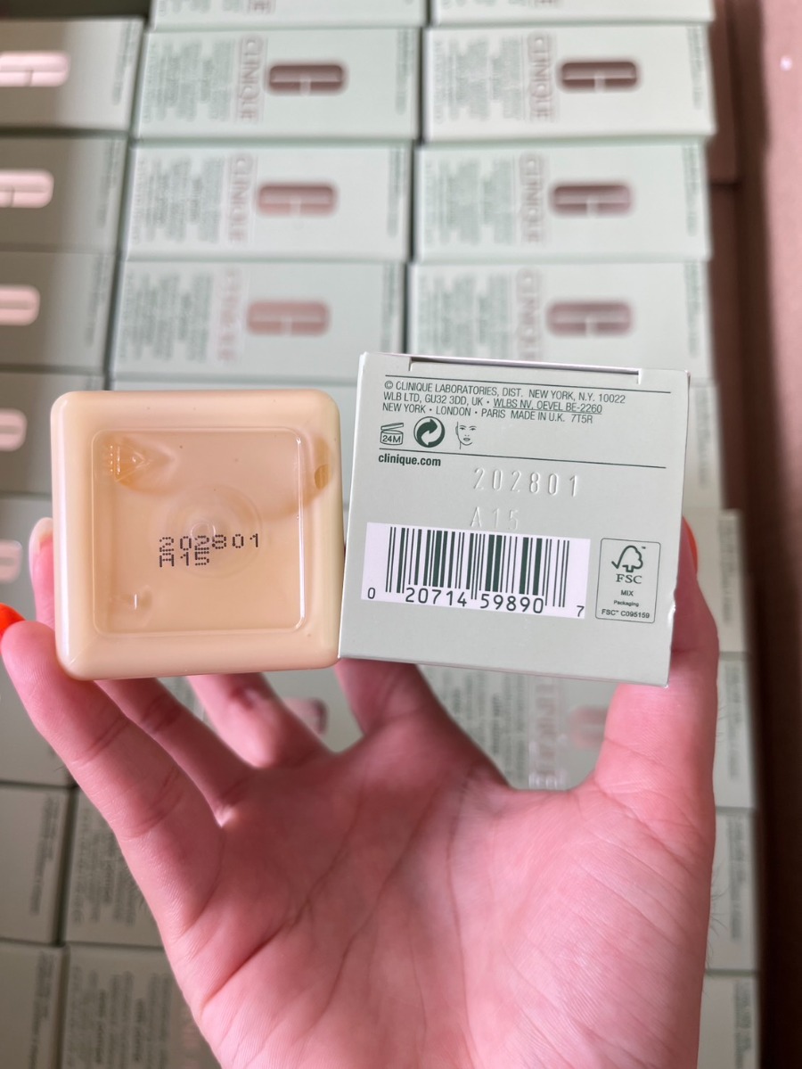 Clinique Dramatically Different Moisturizing Lotion+ 125ml. โลชั่น สำหรับผิวหน้าแห้งถึงผิวผสม