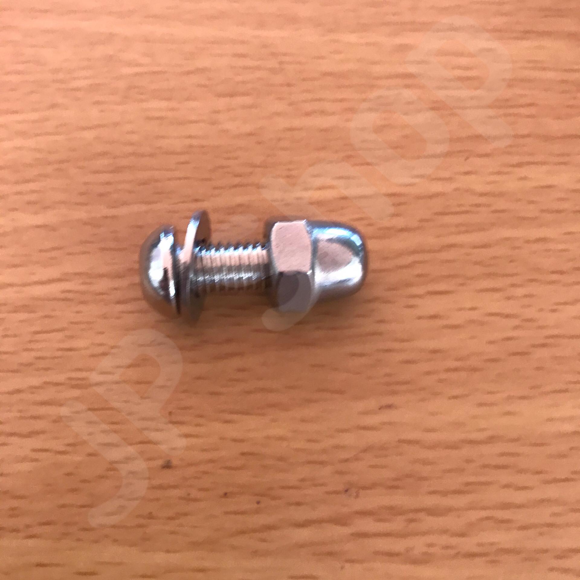 สกรูกลมเหลี่ยม M8*20 พร้อมฝาน็อตสแตนเลสM3-M24 ฝากลม M8 #050 #010 #00500 ขายเป็นแพ็ค แพ็ค5 ชุด