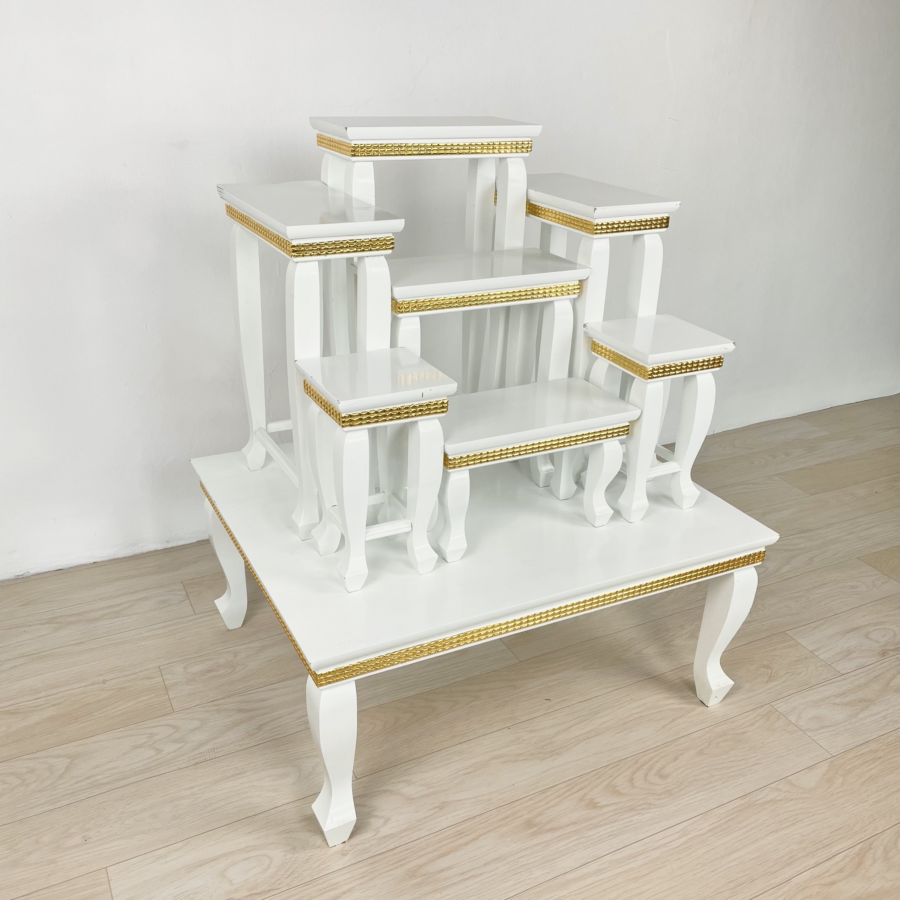 โต๊ะหมู่ 7 หน้า 6 พิกุลขาว ขาหลุยส์