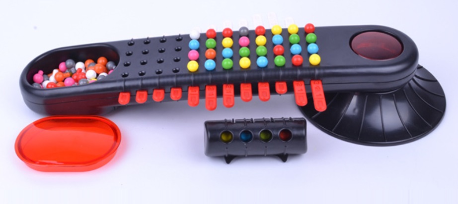 เกมถอดรหัส Mastermind / Code Breaker