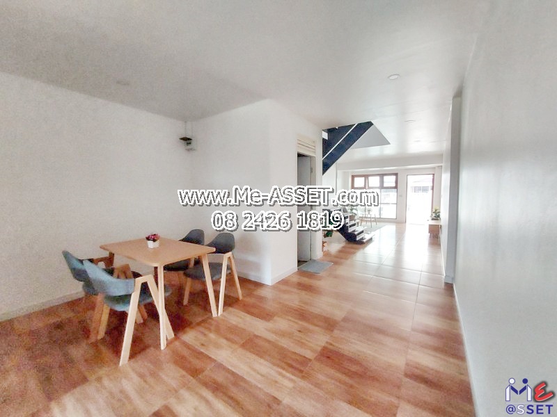 ขายทาวน์เฮ้าส์ รีโนเวทใหม่ ย่าน คูคต ลำลูกกา คลอง2 เสมาฟ้าคราม ปทุมธานี : ม.บุศรินทร์ 2 : 2 ชั้น 21.2 ตร.วา