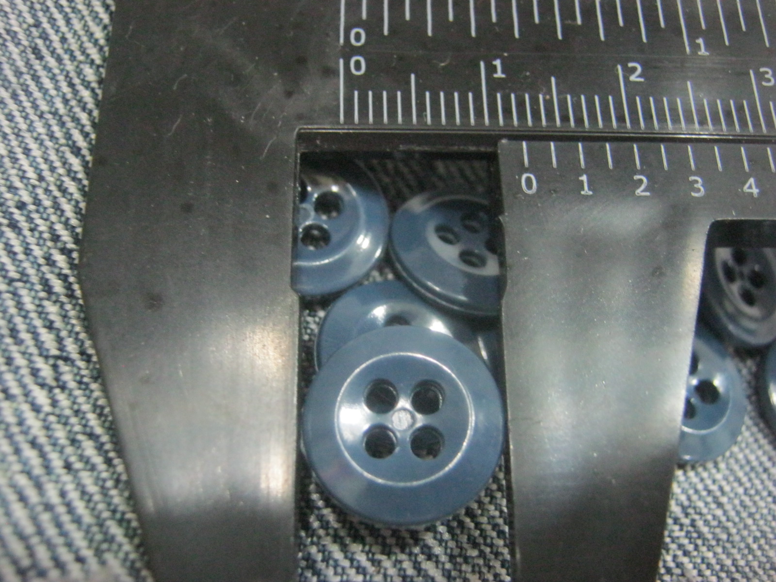 กระดุมสำหรับซ่อมเสื้อเชิ้ตทหารสหรัฐ