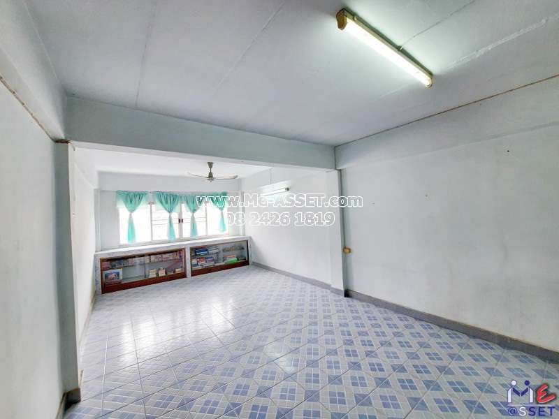 ขายอาคารพาณิชย์ โซนสหพร ศาลายา เชื่อมมหาสวัสดิ์ พุทธมณฑล ใกล้ซอยตั้งสิน แมคโคร ม.มหิดล ศูนย์การแพทย์กาญจนาฯ : ในตลาดใหม่ ศาลายา : 3.5 ชั้น 19 ตารางวา