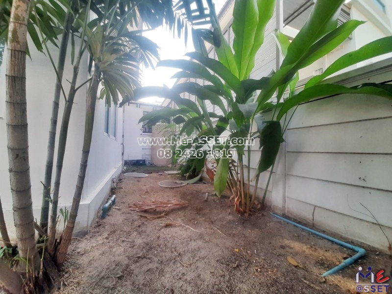 ขายทาวน์โฮม หลังมุม ถนนเมน ย่าน ซ่อมสร้าง หลักหก สรงประภา เมืองเอก อำเภอเมืองปทุม : พฤกษาดีไลท์ เดอลอฟท์ เมืองเอก-ม.รังสิต : 2 ชั้น 28.4 ตารางวา