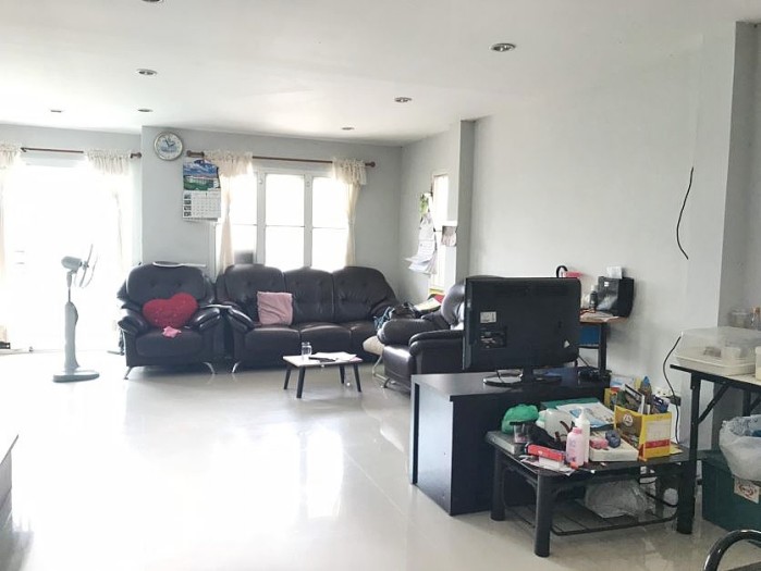 ขายบ้านแฝด ม.วิเศษสุขนคร 19 เฟส 2 ถ.พระราม 2 ซ.วัดพันท้ายนรสิงห์ ต.พันท้ายนรสิงห์ อ.เมือง สมุทรสาคร / พื้นที่ 2 ชั้น 35.9 ตารางวา