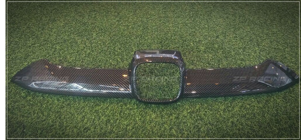 ครอบกระจังหน้า Carbon 3 ชิ้น CRV