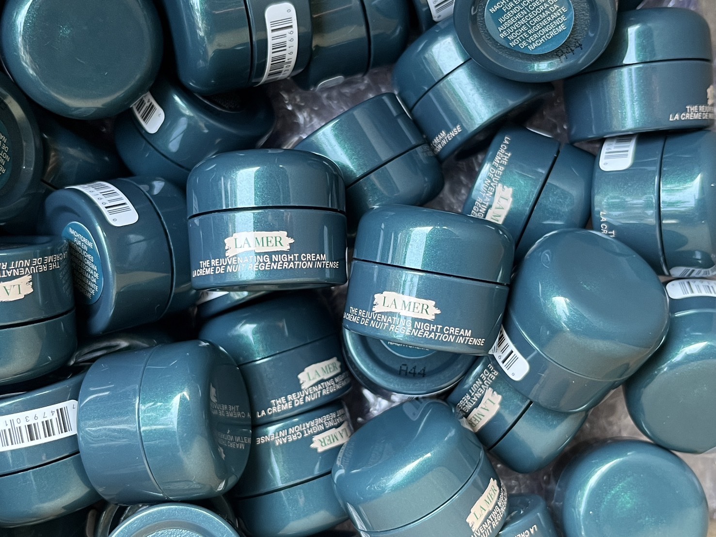 (1กระปุก) ครีมกลางคืนขนาดทดลอง La Mer The NEW Rejuvenating Night Cream 3.5ml. - no box