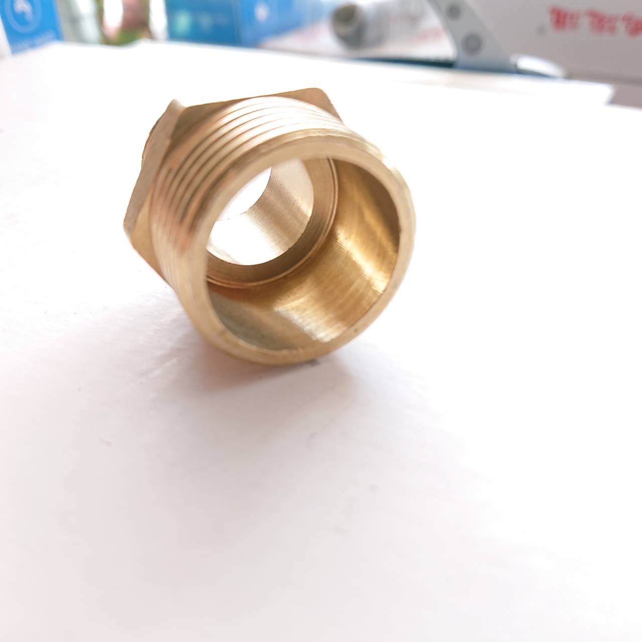 ทองเหลือง ข้อต่อตรง6หุนลด4หุน เกลียวนอก นิปเปิ้ล #060425