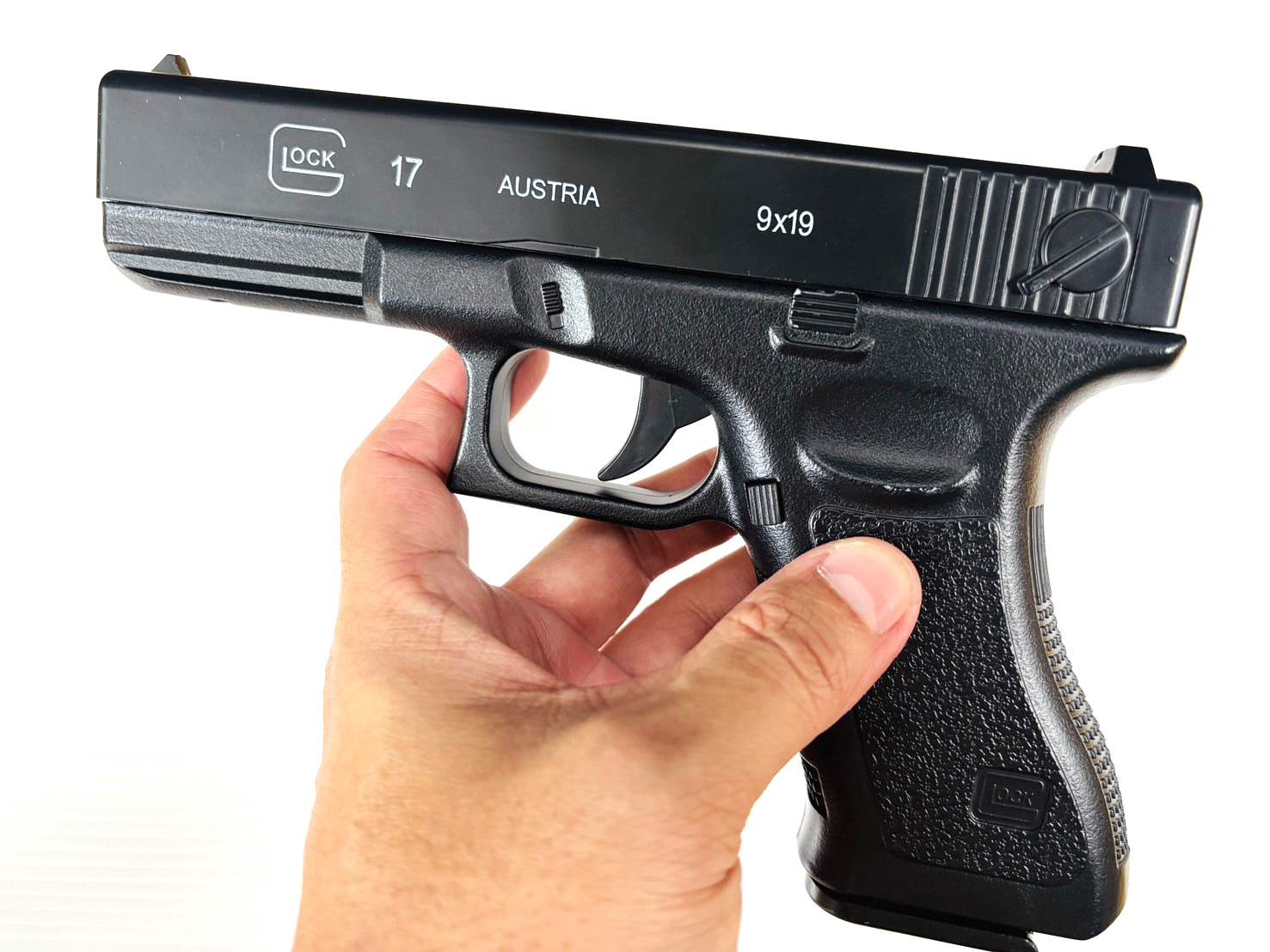 ปืนอัดลมสั้น รุ่น Glock17 โลหะ ระบบชักยิงทีละนัด