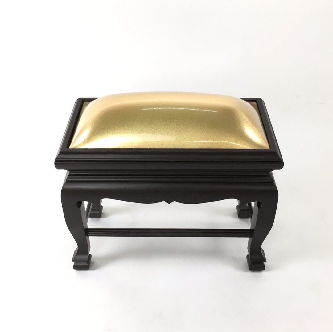 โต๊ะกราบเดี่ยว ด้าน โอ๊ค