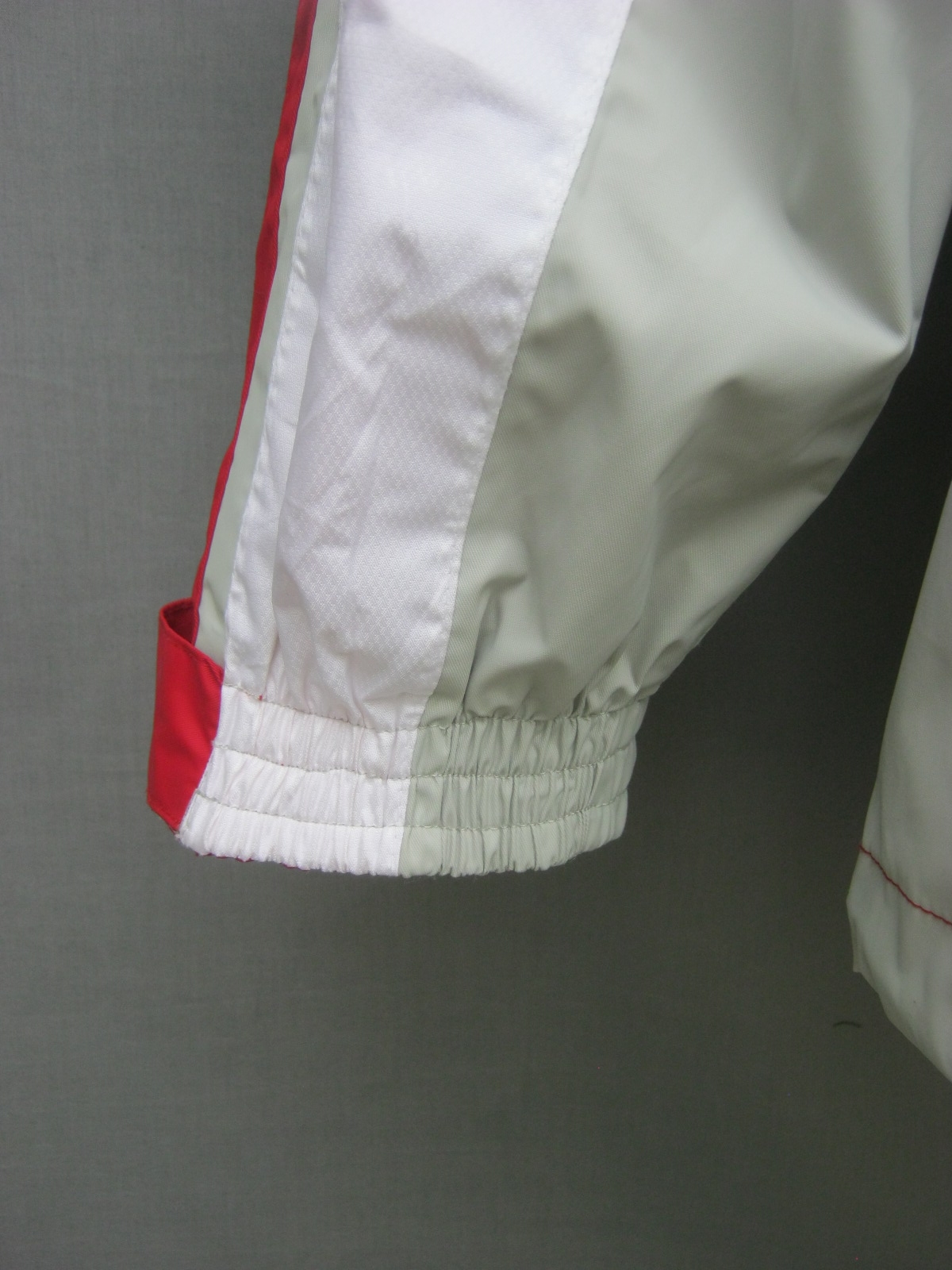 เสื้อกันฝนกันลมกันหนาว