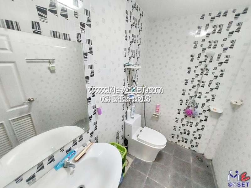 ขายทาวน์โฮม ถนนเมน ต้นโครงการ ย่าน วัดเพลินเพชร ไร่ขิง กระทุ่มล้ม เพชรเกษม พุทธมณฑลสาย 5 : ม.แกรนด์วิลเลจ 2 : 2 ชั้น 27.6 ตร.วา