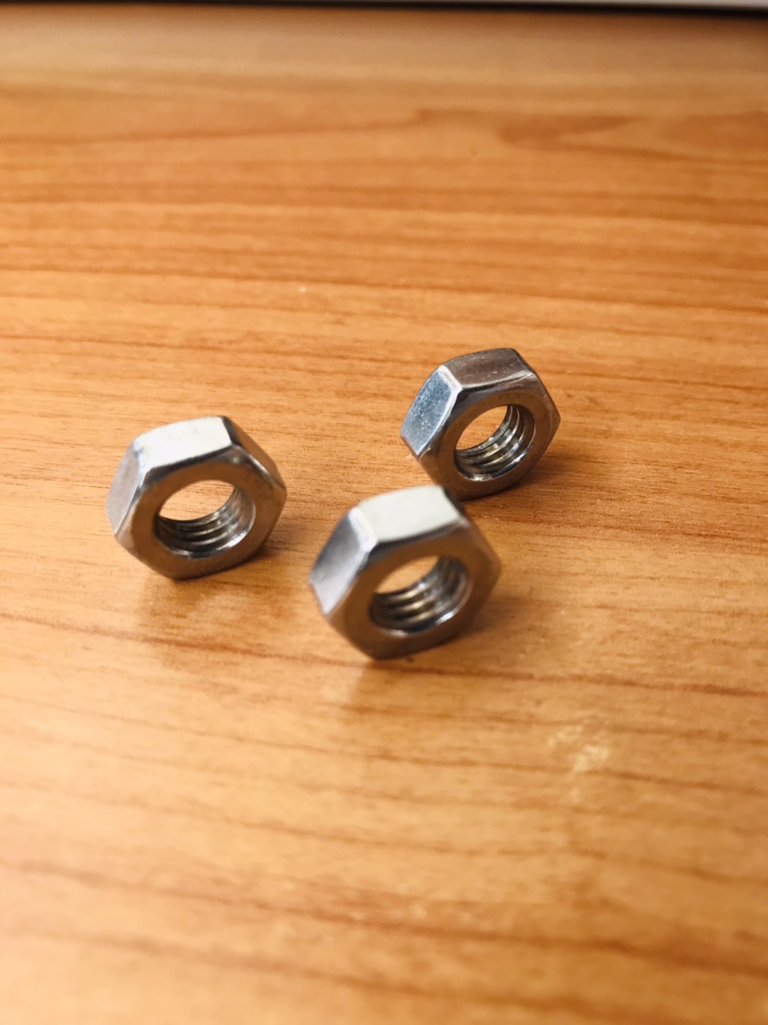 หัวน็อตตัวเมีย ขนาด M8 เกลียวมาตรฐาน แข็งแรง ทนทาน ราคา 3 ตัว #00005