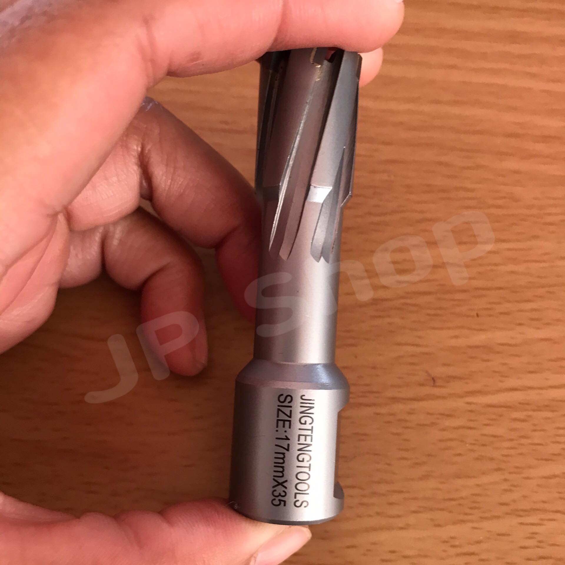 ดอกสว่านเจ็ทบอส แบบโฮลซอว์คาร์ไบสำหรับเจาะเหล็กหนา ด้วยสว่านแม่เหล็กไฟฟ้า ขนาด17*35 มม. #1735