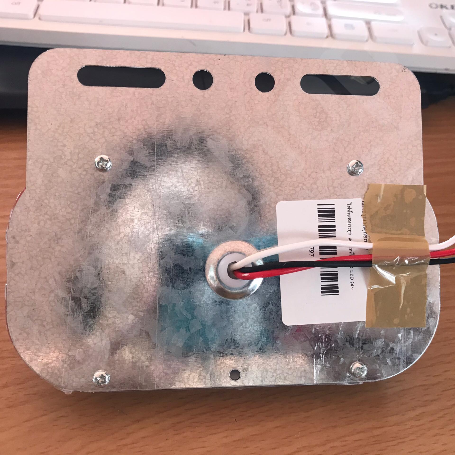 ไฟข้างรถบรรทุก แดง-เหลือง-ขาว LED 24V #0797 #จำนวน 1 ชิ้น