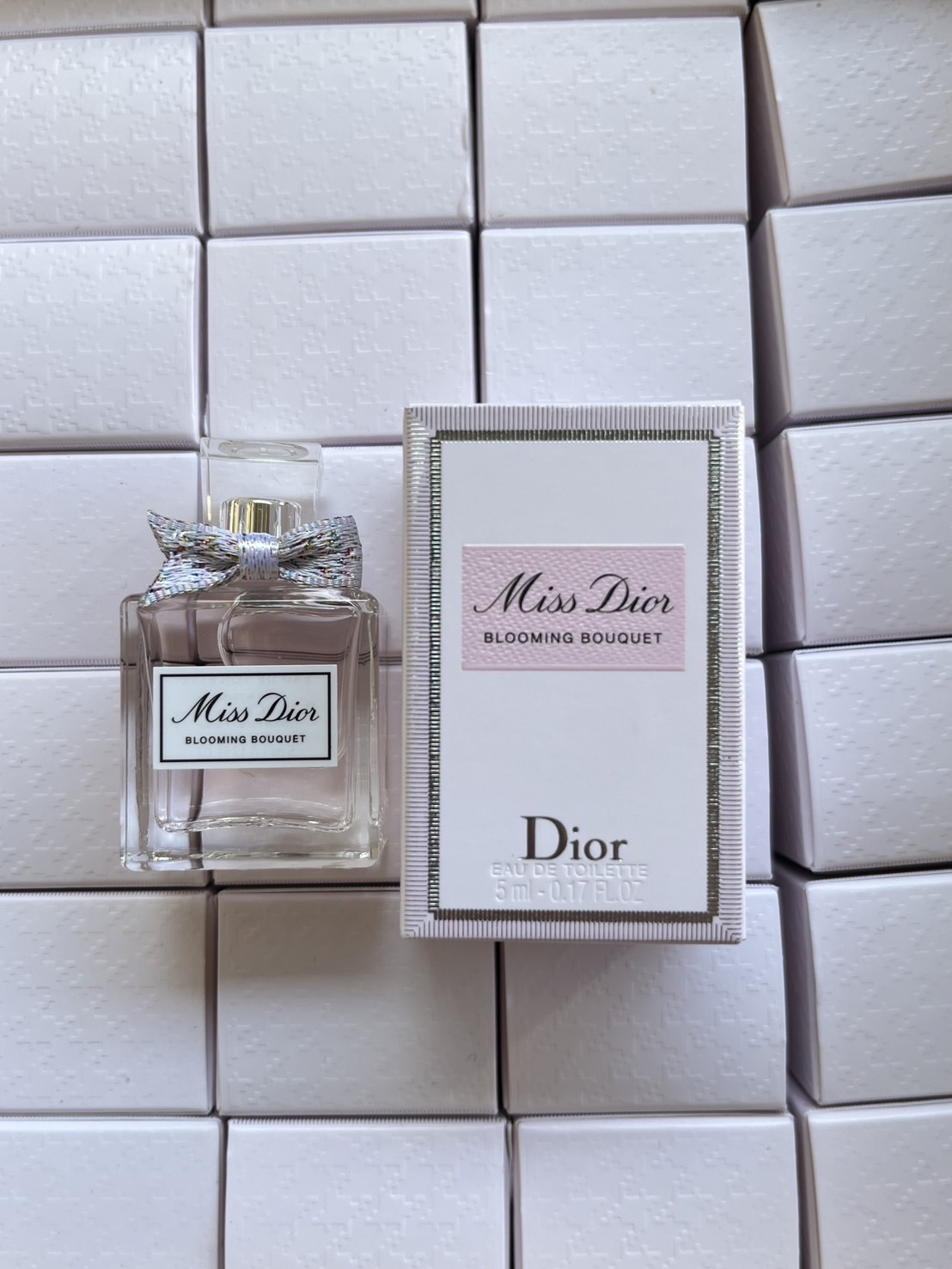 Miss Dior Blooming Bouquet EDT 5ml. ขนาดทดลอง (1กล่อง)