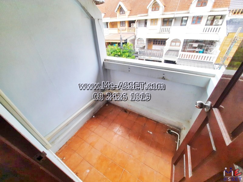 ขายและเช่าทาวน์เฮ้าส์ใกล้รถไฟฟ้า โซนปิ่นเกล้า อรุณอัมรินทร์ เชื่อมบรมราชชนนี จรัญสนิทวงศ์ ใกล้แยก 35 โบว์ รถไฟฟ้าสถานนีบางยี่ขัน เซ็นทรัลปิ่นเกล้า แบงค์ชาติ รพ.ศิริราช : มบ.ปิ่นจรัญวิลล่า : 3 ชั้น 32 ตร.วา