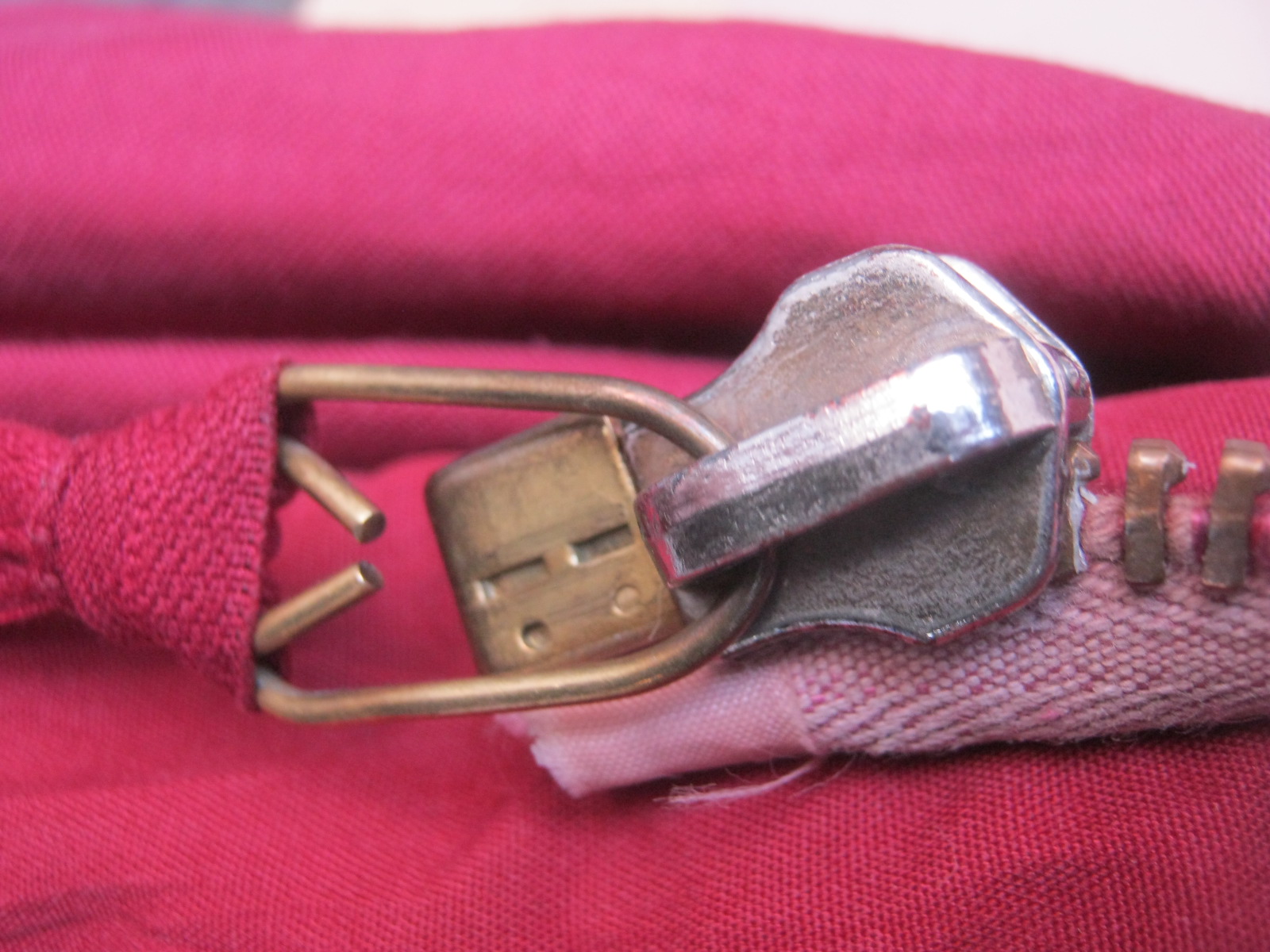 เสื้อทหาร M65 สีแดง