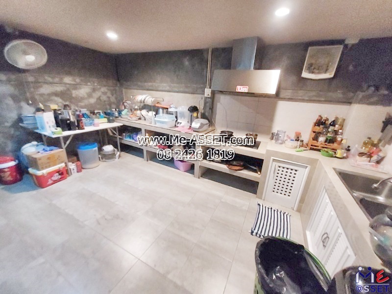 ขายทาวน์โฮม ถนนเมน ต้นโครงการ ย่าน วัดเพลินเพชร ไร่ขิง กระทุ่มล้ม เพชรเกษม พุทธมณฑลสาย 5 : ม.แกรนด์วิลเลจ 2 : 2 ชั้น 27.6 ตร.วา