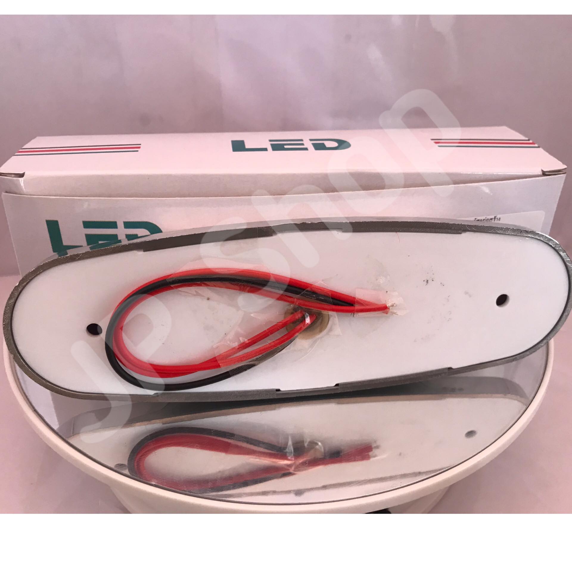 ไฟ 16 LED 12V-24V สีแดง #0390