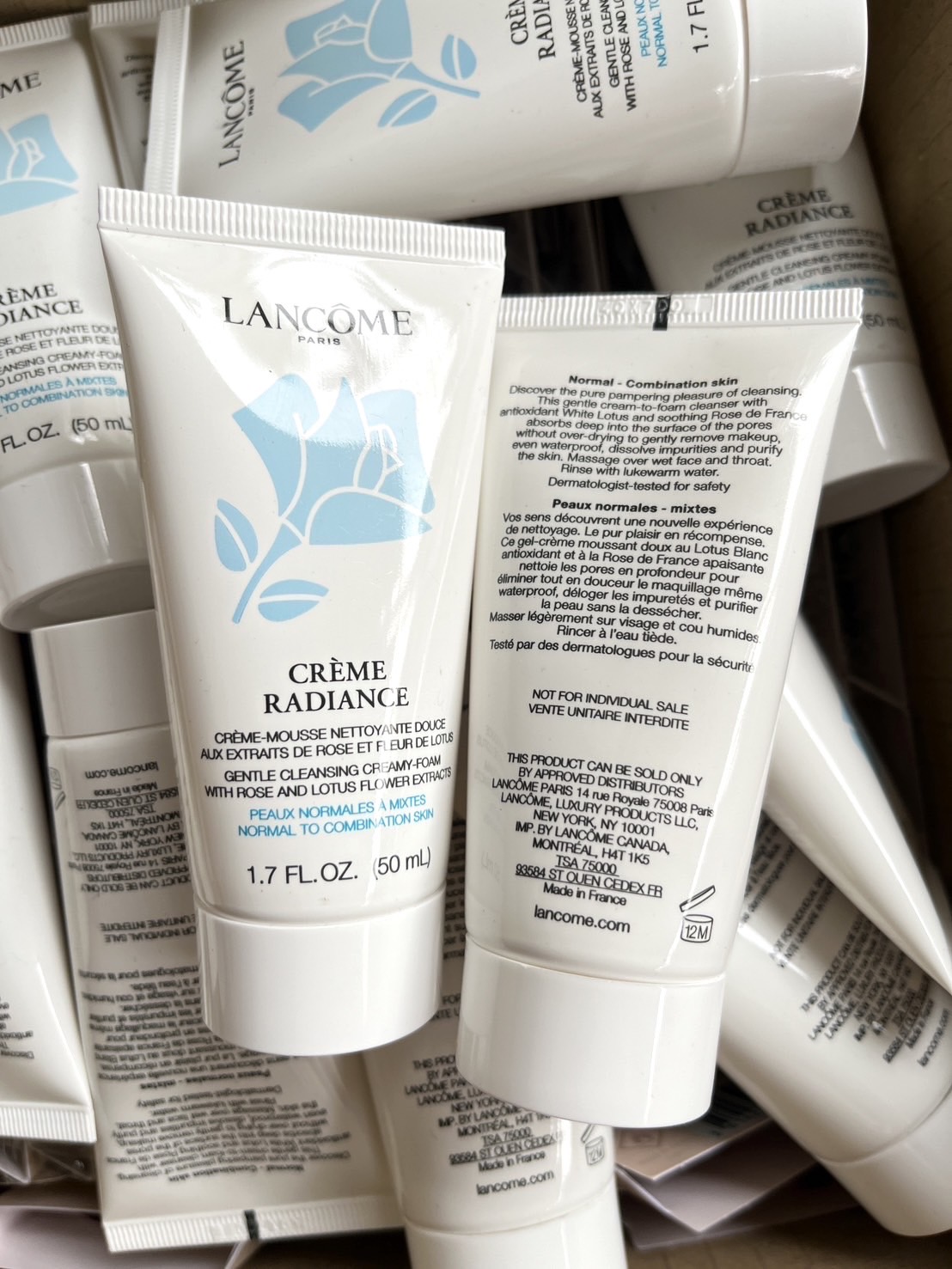 Lancome Creme Radiance Cleanser 50ml. (gentle cleasing cremy-foam) โฟมล้างหน้าสูตรอ่อนโยน (1หลอด)