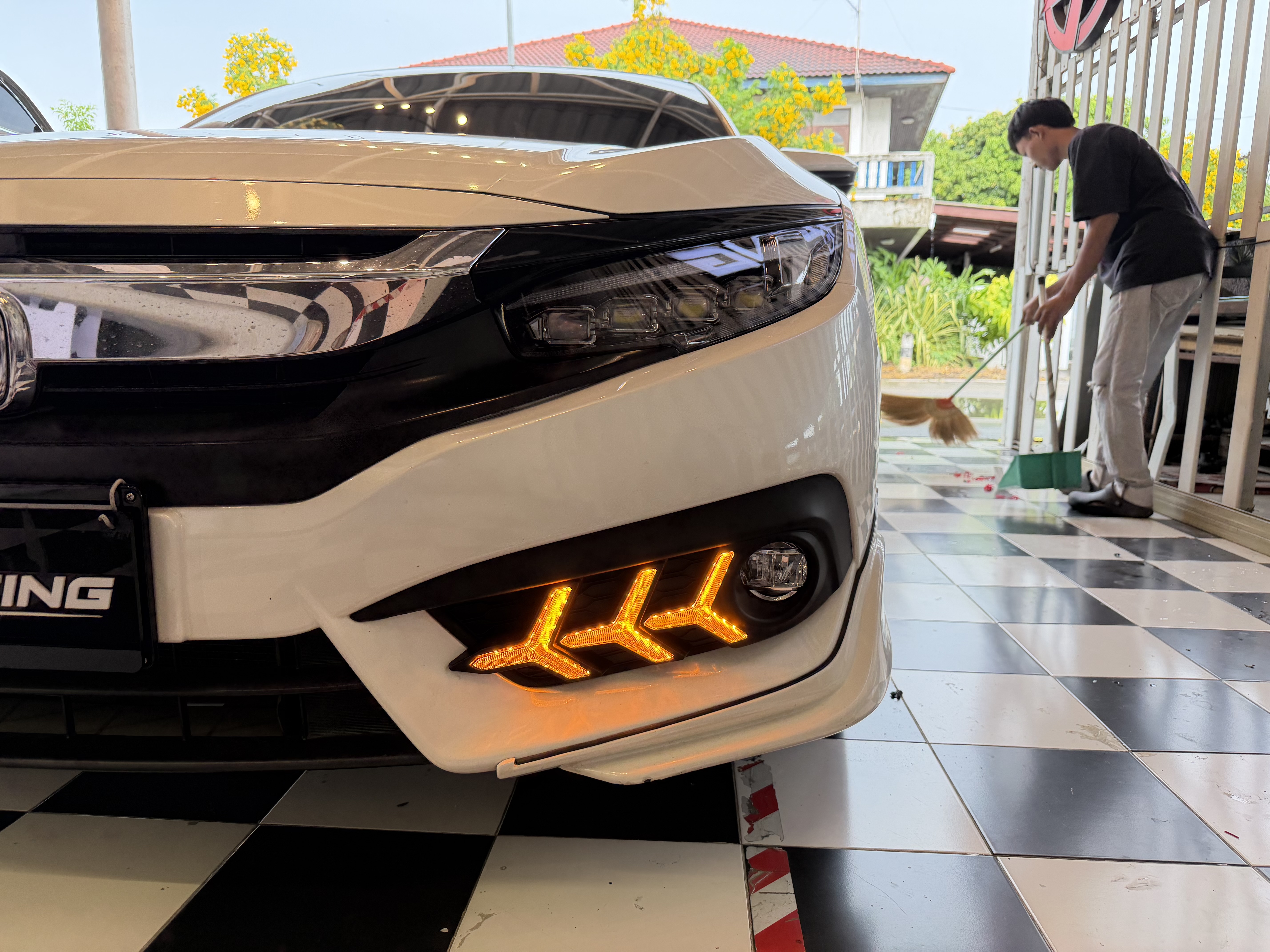 ไฟ Daylight FC 2016-2017 ก่อน MC ทรง ก้างปลา