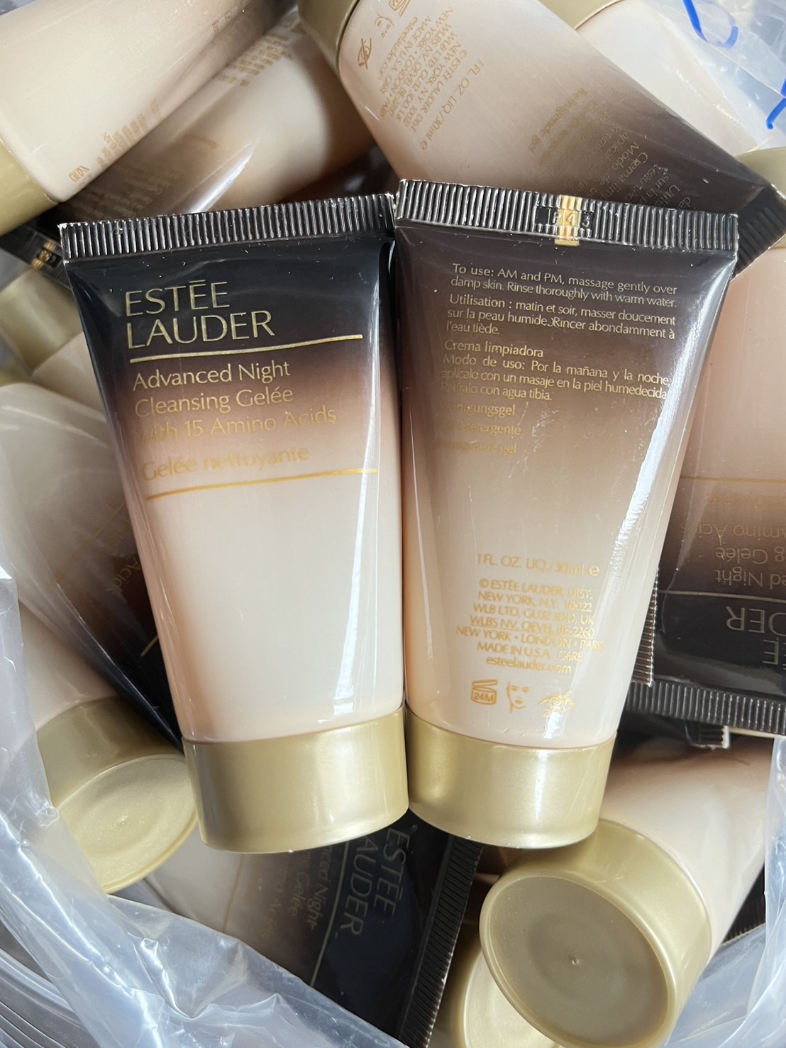 รุ่นไม่มีกล่อง Estee Lauder Advanced Night Cleansing Gelée Cleanser with 15 Amino Acids ของแท้