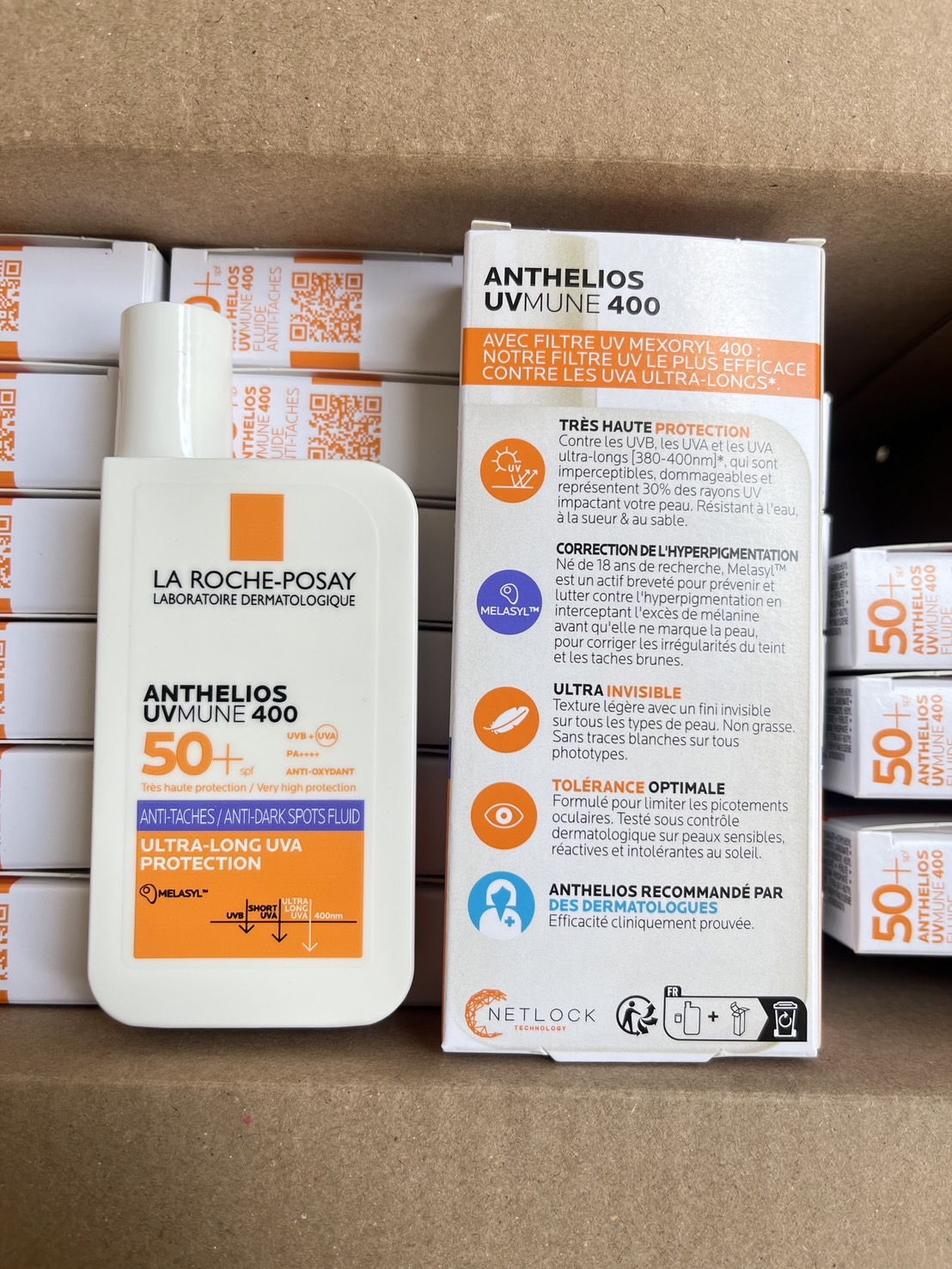 La Roche-Posay Anthelios UVMUNE400 Anti-Dark Spots Fluid SPF50+ PA++++ 50ml (แถบม่วงสูตรลดฝ้า กระ จุดด่างดำ)