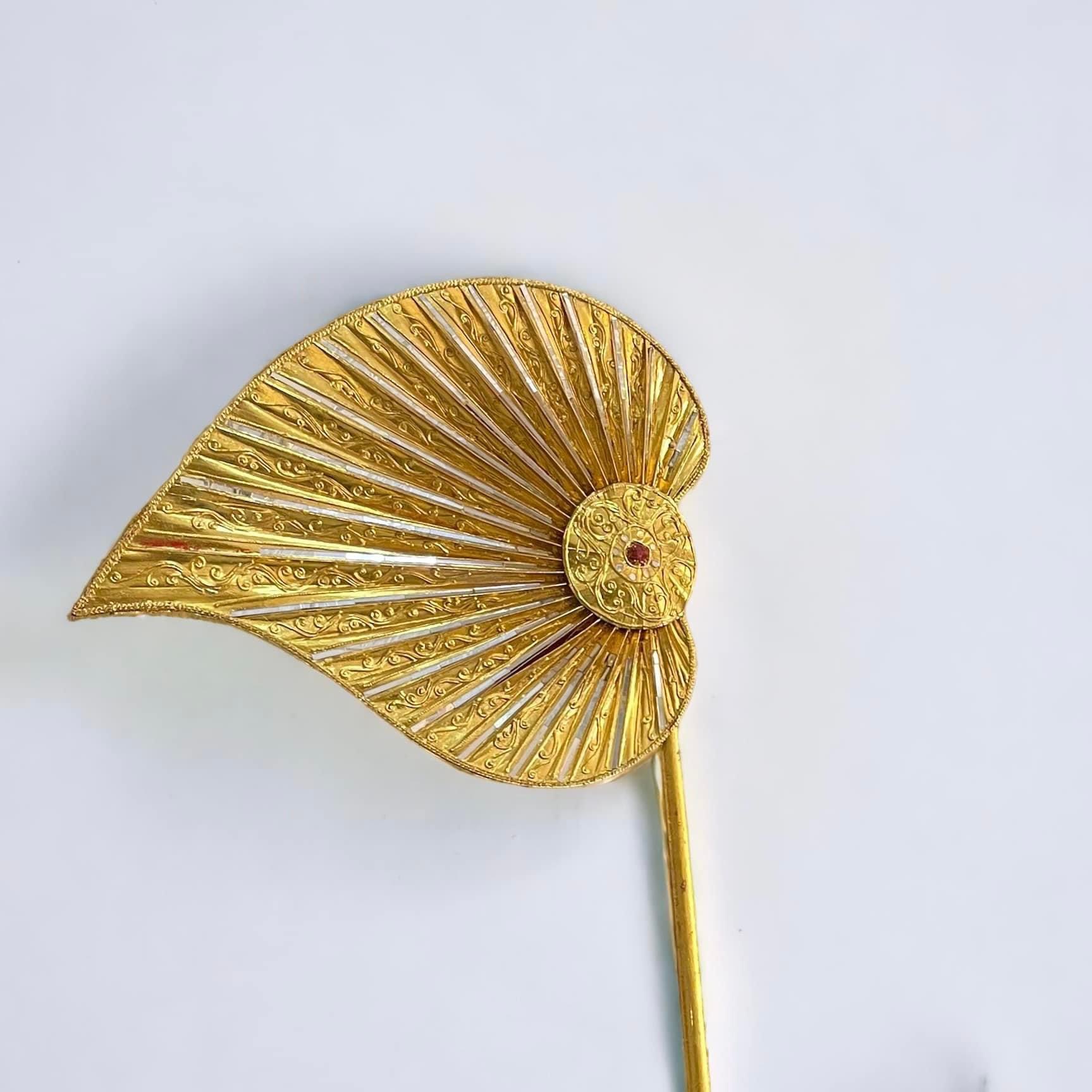 พัดใบลาน พัดโบกไม้ชุบทอง