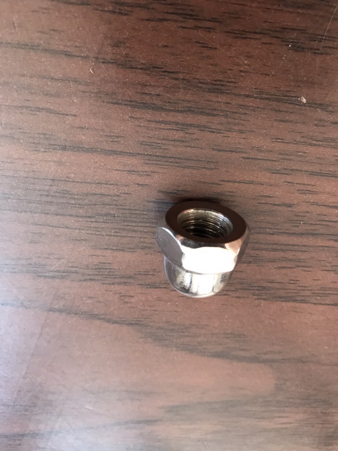 หัวน็อตหมวกสแตนเลส M10 เกลียวมิล #105053