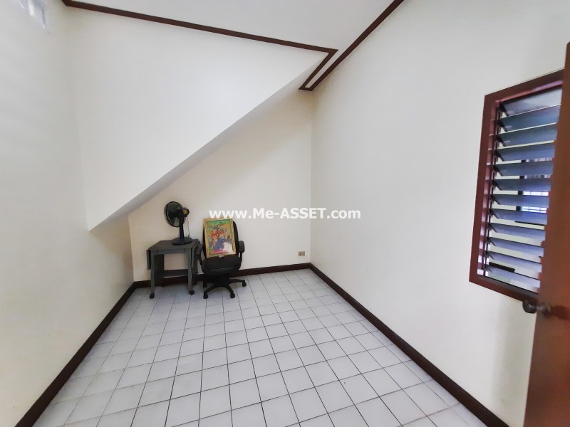 ให้เช่าทาวน์โฮม ถ.สุขุมวิท 105 ซ.ลาซาล 37 แขวงบางนา เขตบางนา กรุงเทพ ห้องริม / พื้นที่ 3 ชั้น 43 ตารางวา