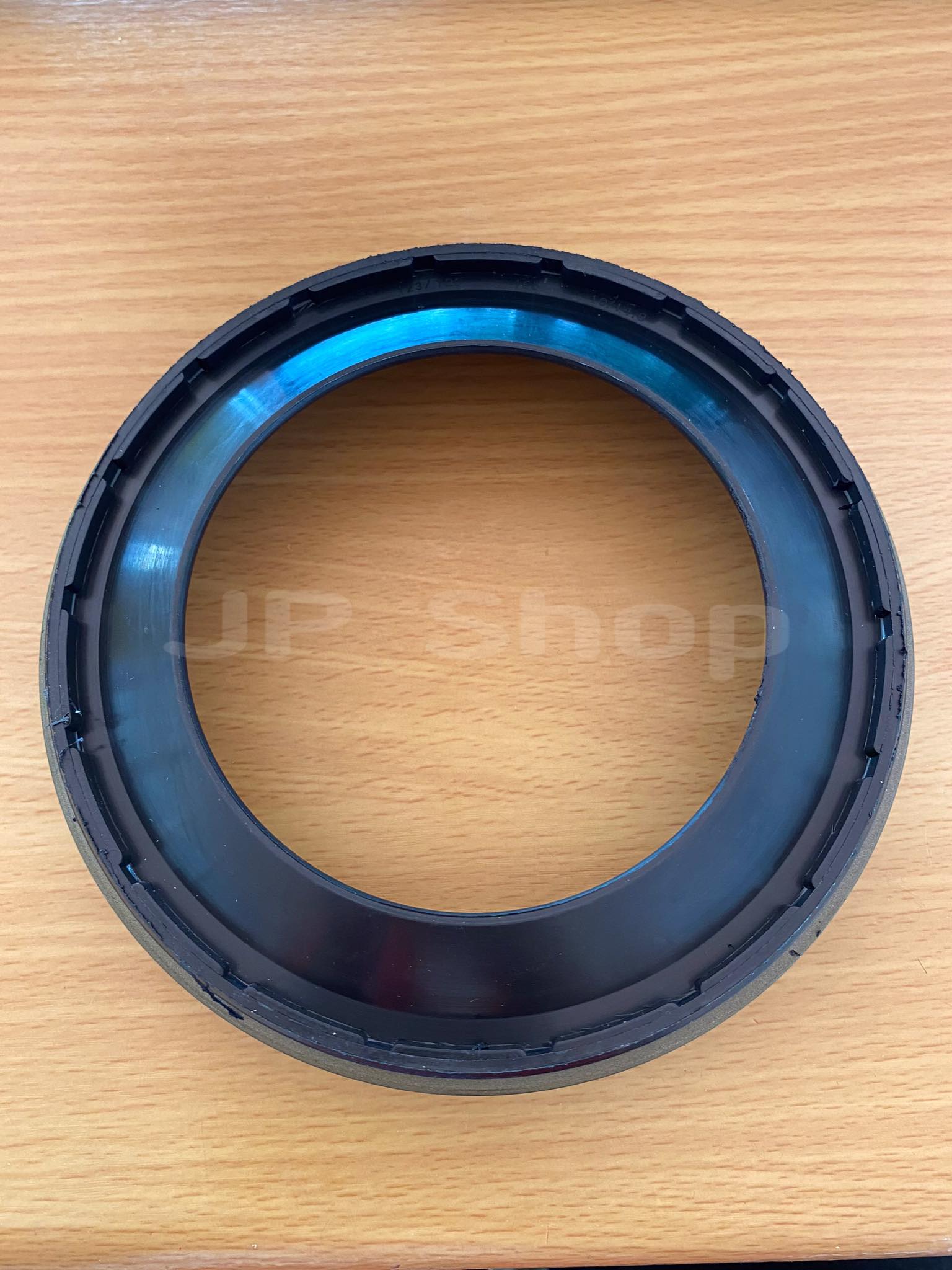 ซีลคอเกียร์ ZF/PMP สำหรับรถโม่ปูน ขนาด123*165*10/14.8 #123165