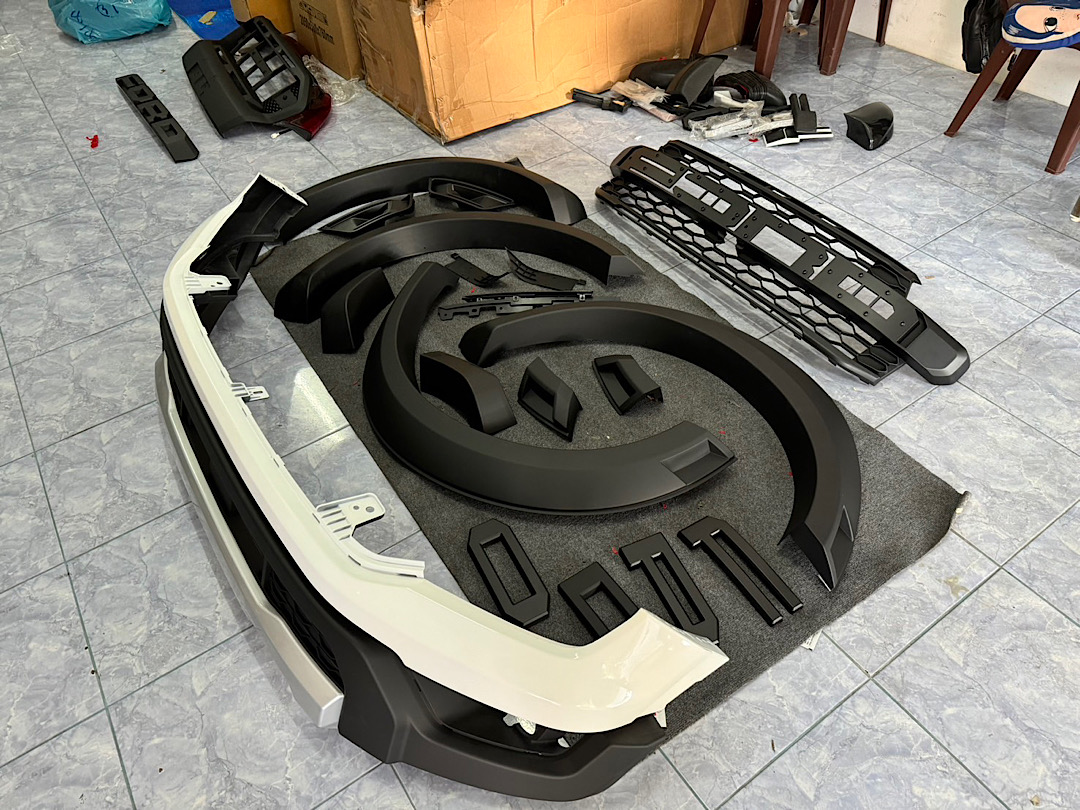 ชุดแต่งฟอร์ดเรนเจอร์ Next Gen Ranger รุ่น Raptor Style ชุดแปลง Raptor