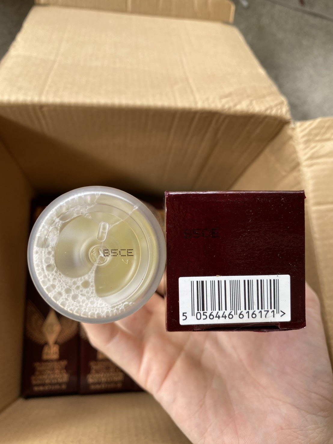 Charlotte Tilbury Airbrush Flawless Setting Spray 100ml. สเปรย์ล็อกเมคอัพ