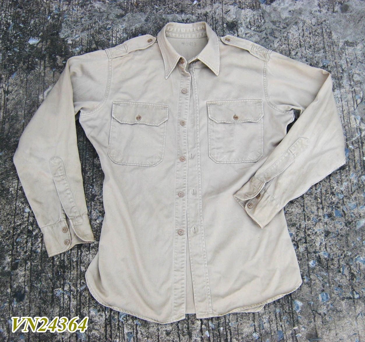 เสื้อเครื่องแบบทหารสหรัฐสีกากี ขายแล้ว