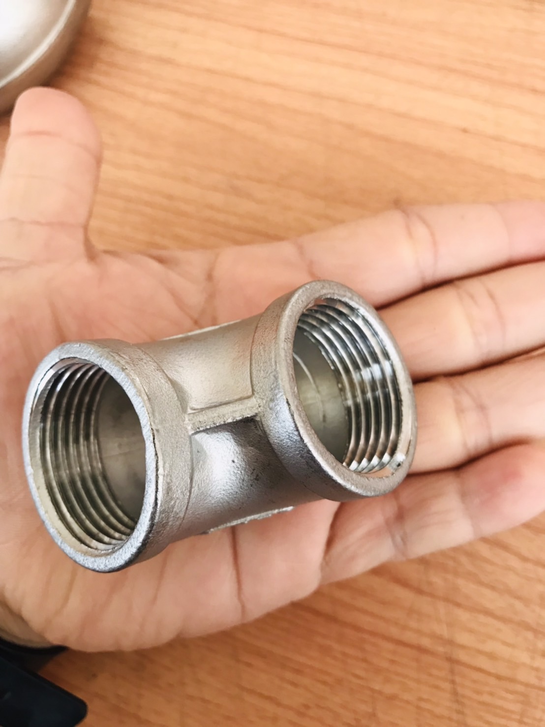 ข้องอสแตนเลส 90 องศา ขนาด 1 นิ้ว (#2856)