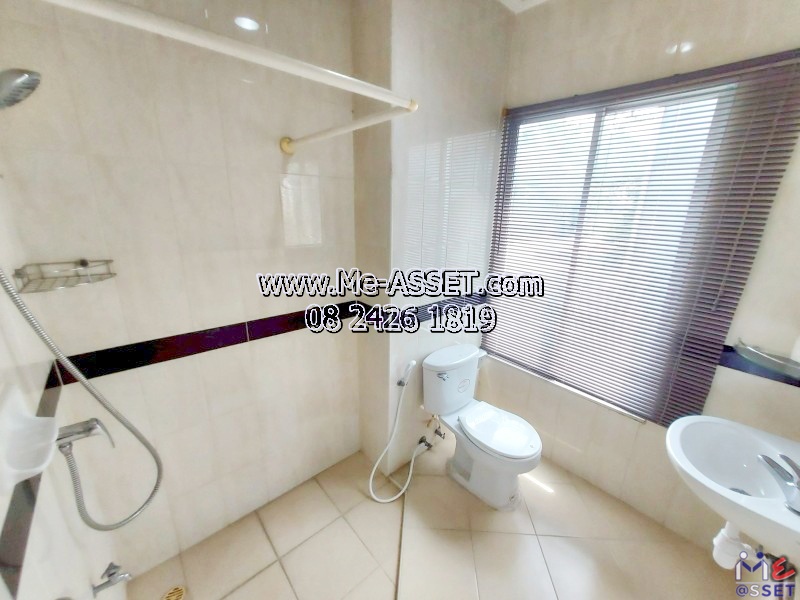 ขายทาวน์โฮมใกล้รถไฟฟ้า โซนอ่อนนุช พระโขนง เชื่อมสุขุมวิท พัฒนาการ ใกล้รถไฟฟ้าสายสีเหลืองศรีนครินทร์38 พาราไดซพาร์ค เดินทางสะดวกสวนหลวง ศรีนครินทร์ : มบ.บ้านกลางเมืองลูเซิร์น สุขุมวิท อ่อนนุช46 : 3 ชั้น 20.3 ตร.วา