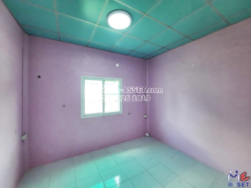 ขายที่ดินพร้อมสิ่งปลูกสร้าง บ้านชั้นเดียว ย่าน พุทธมณฑลสาย 4, ทวีวัฒนา อักษะ : ศาลายา ซอย 17 ใกล้ร้านก๊วยเตี๋ยวนายเงี๊ยบ : 134 ตารางวา