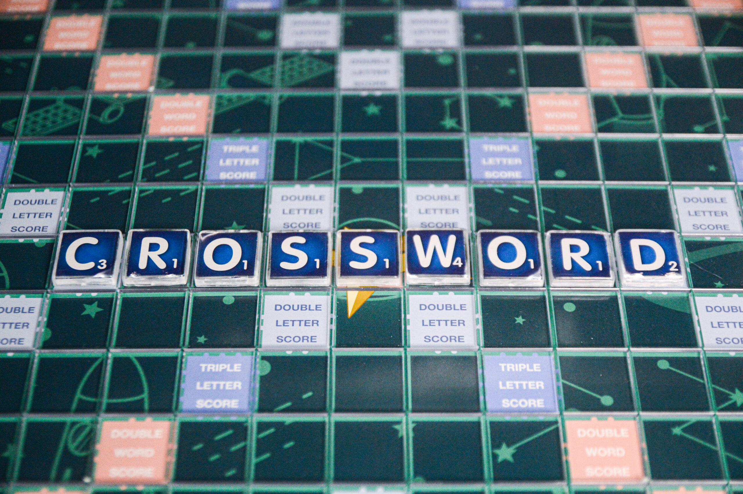 Crossword ครอสเวิร์ดเบี้ยใส (100ตัว)
