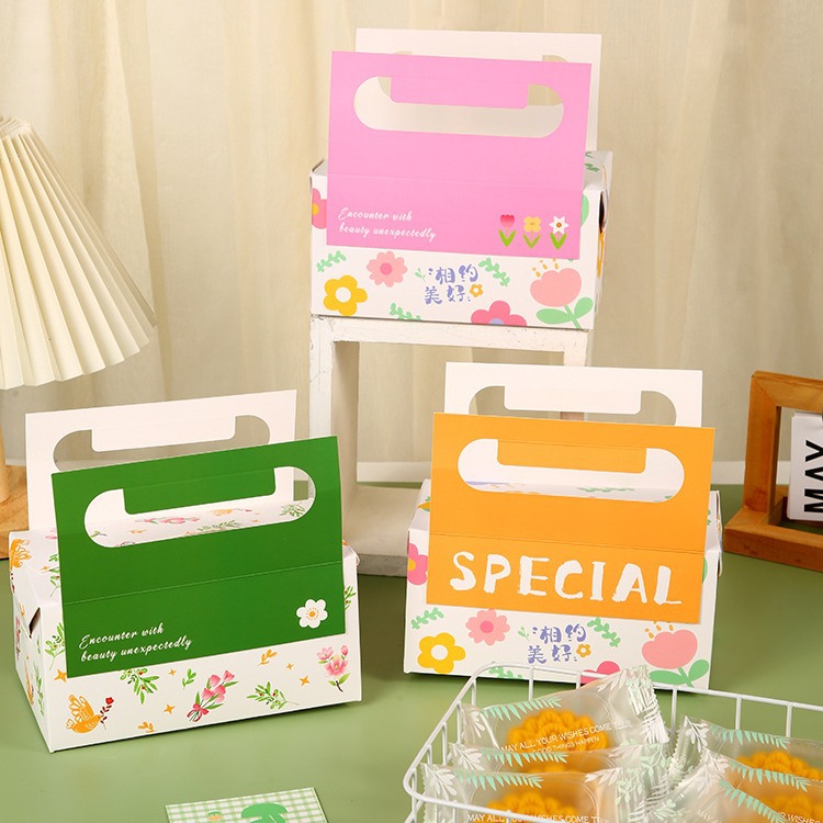 กล่องใส่ขนมลาย Special colorful flower (แพค 10 ใบ)