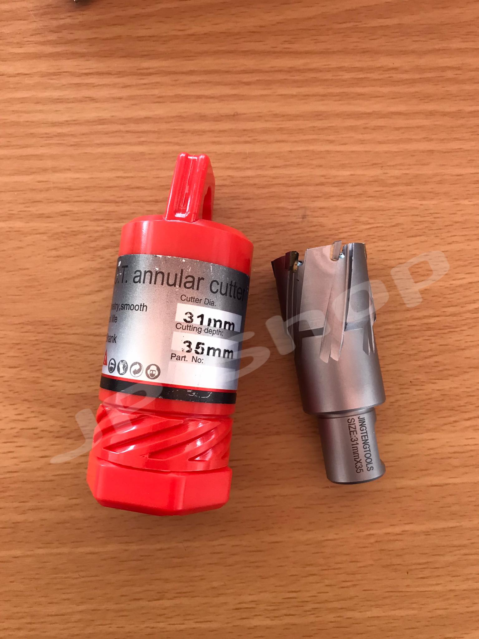 ดอกสว่านเจ็ทบอส แบบโฮลซอว์คาร์ไบสำหรับเจาะเหล็กหนา ด้วยสว่านแม่เหล็กไฟฟ้า ขนาด31*35 มม. #3135