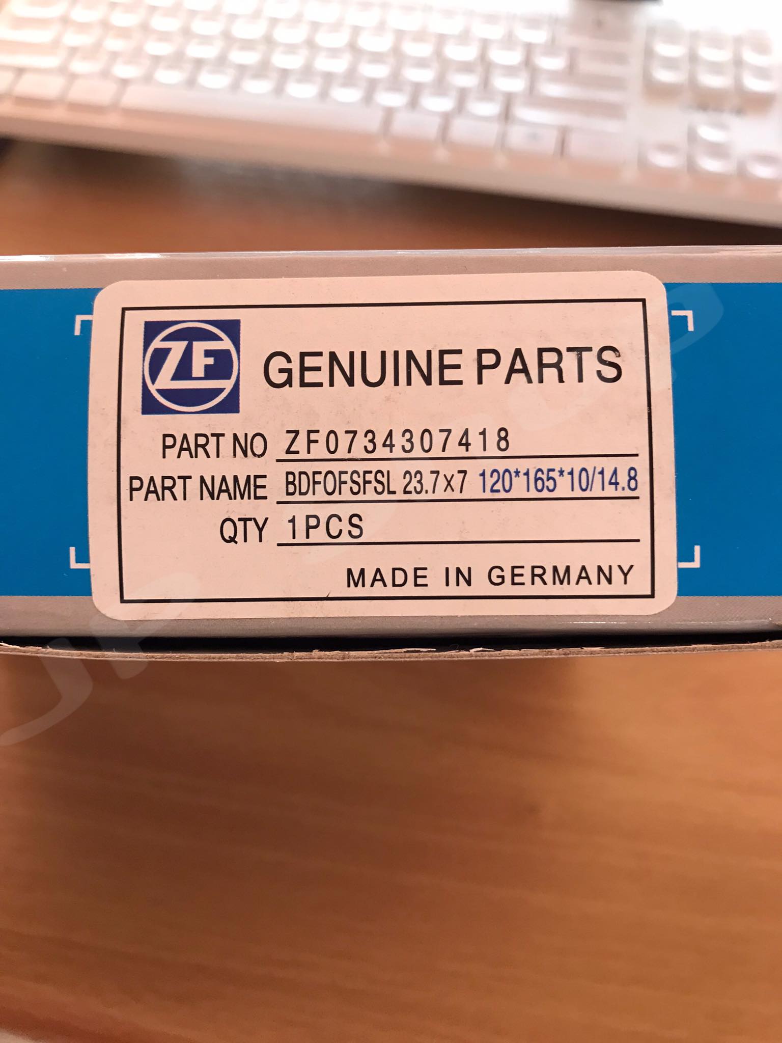 ซีลคอเกียร์ ZF/PMP สำหรับรถโม่ปูน ขนาด120*165*10/14.8 #120165