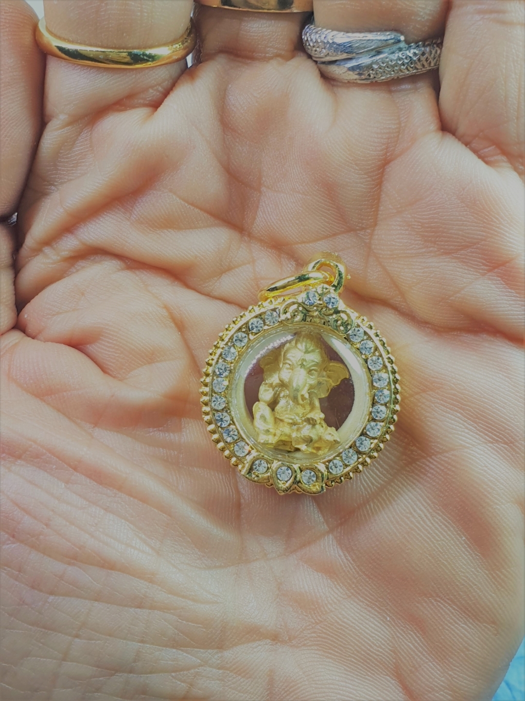 จี้ พระพิฆเนศวร์ พิฆเนศ ปางนั่งประทานพร พร้อมกรอบทองไมค่อนฝังเพชรและกรอบธรรมดา งานจิวลี่งดงามมาก