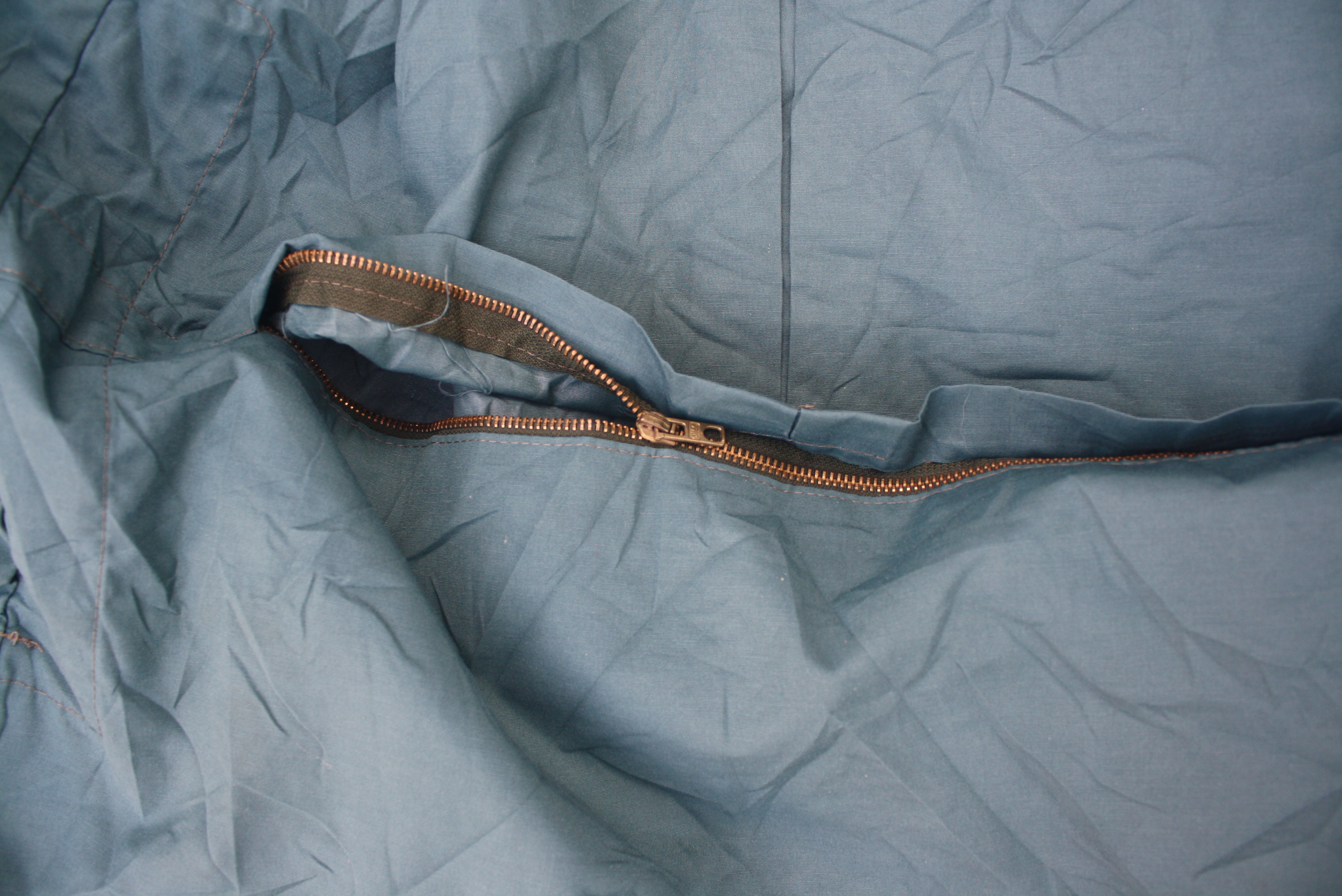 เสื้อเดินป่า ฝรั่งเศส